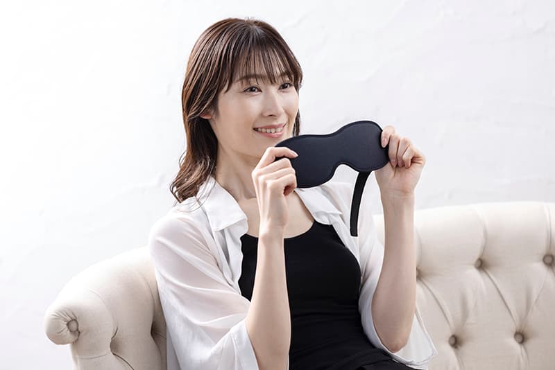 40代女性プレゼント 血行促進アジャスト安眠アイマスク